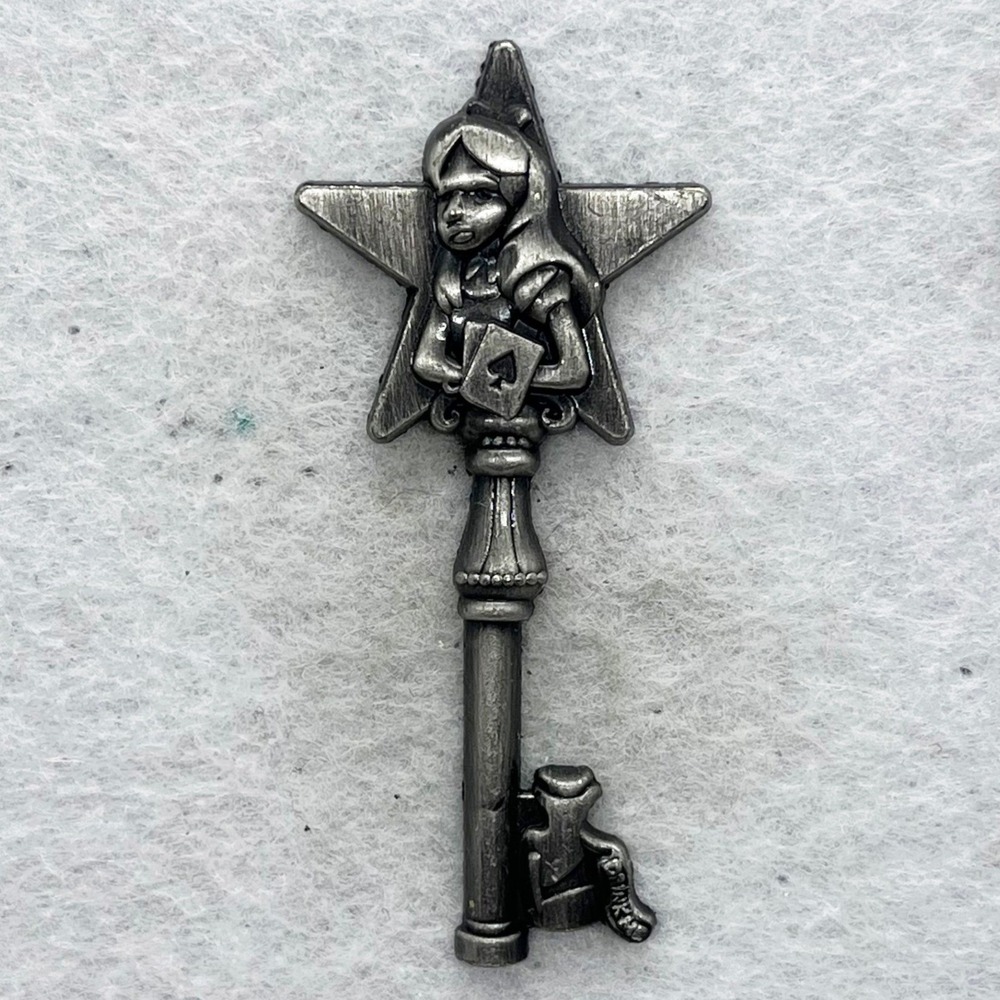 🔮 5/$25 Disney Soda Fountain Alice in Wonderland Drink Me Hollywood Key Pin